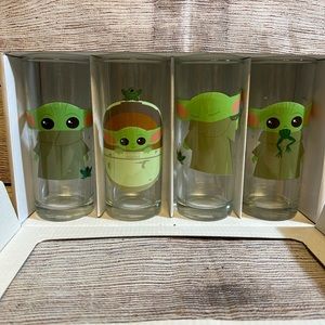 Baby yoga drinking glasses